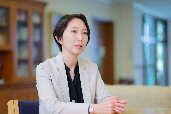 人事・財務部長 楠葉様