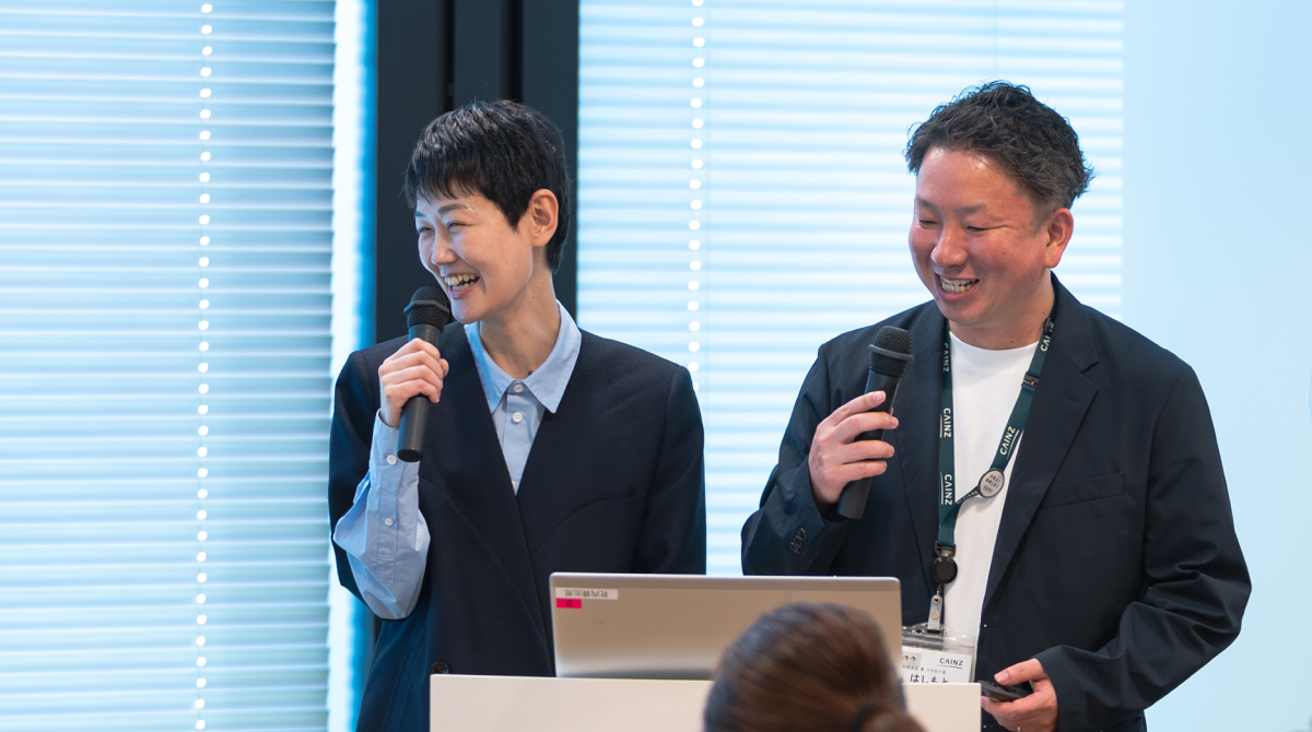当日のご登壇の様子。左から山田様、橋本様